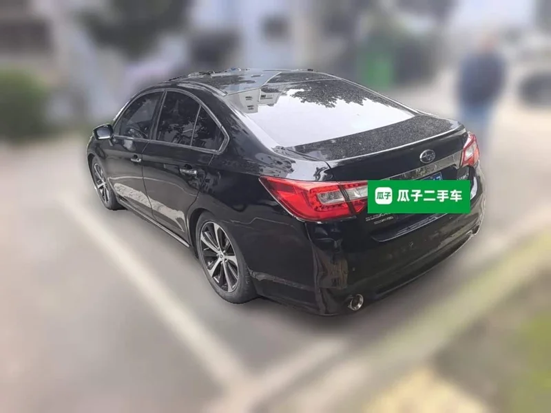Subaru Legacy — фото 5