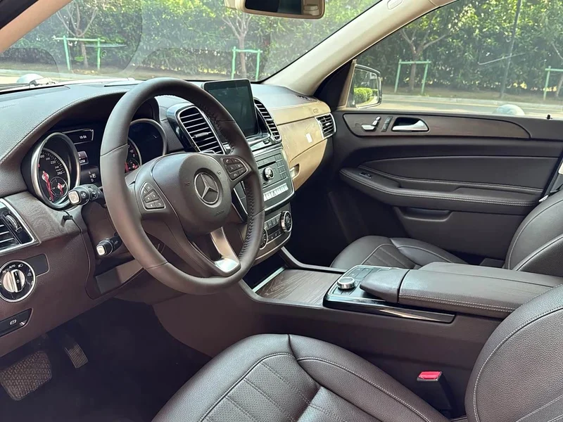 Mercedes-Benz GLE — фото 6
