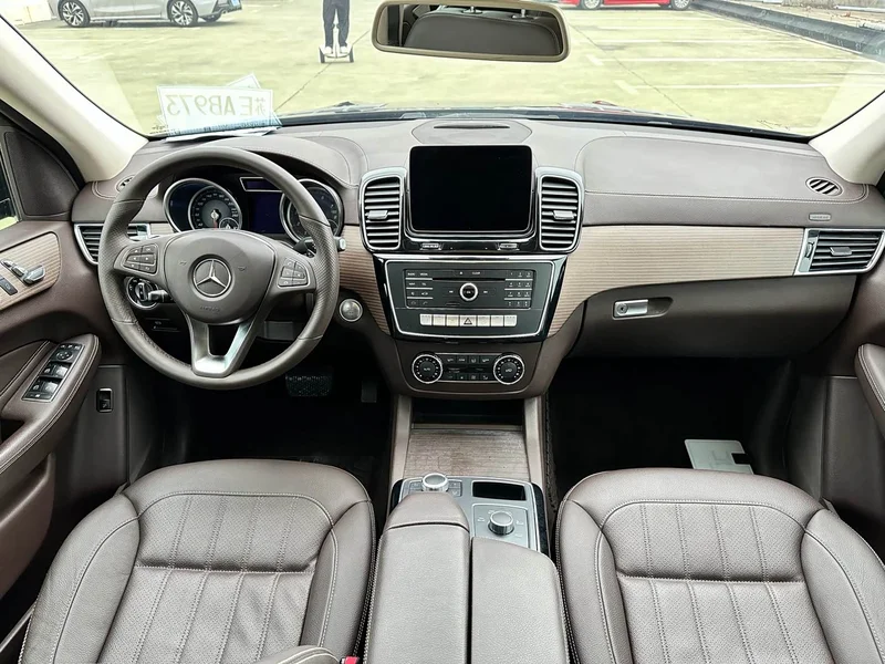 Mercedes-Benz GLE — фото 4