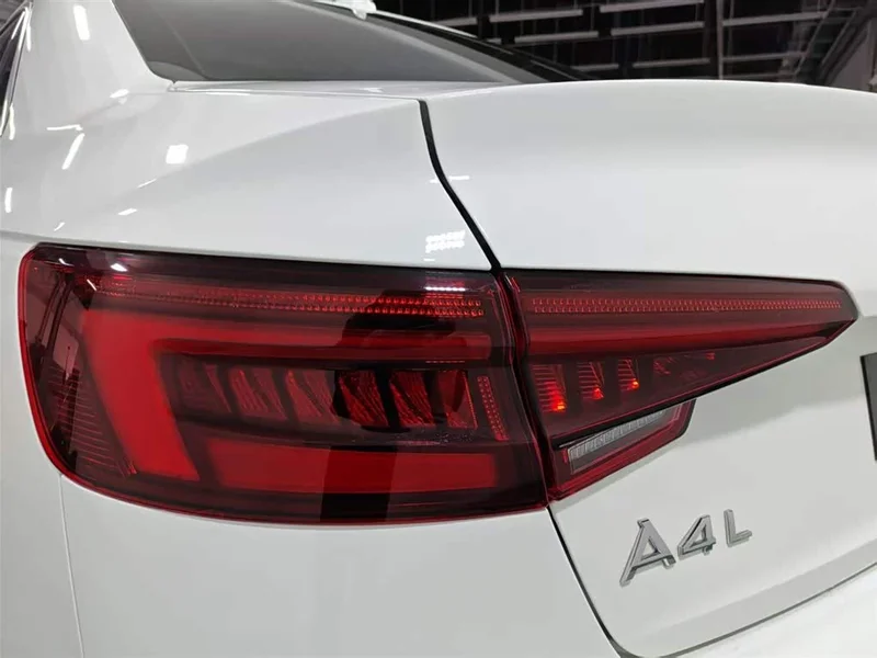 Audi A4L — фото 13