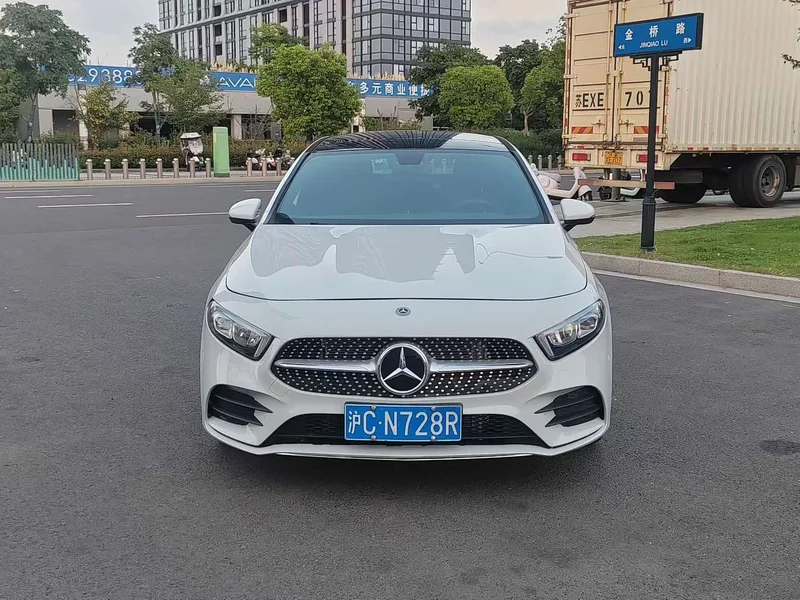 Mercedes-Benz A-Class — фото 1