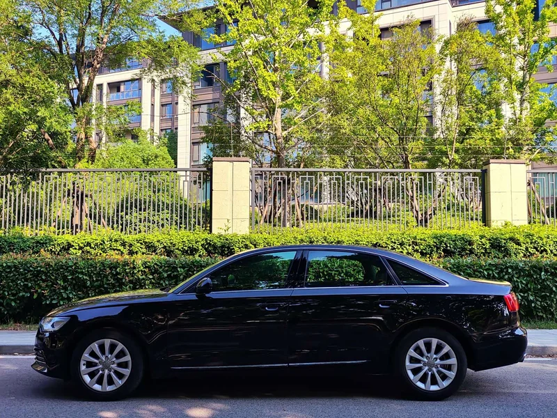 Audi A6L — фото 14