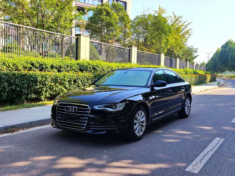 Audi A6L — фото 16