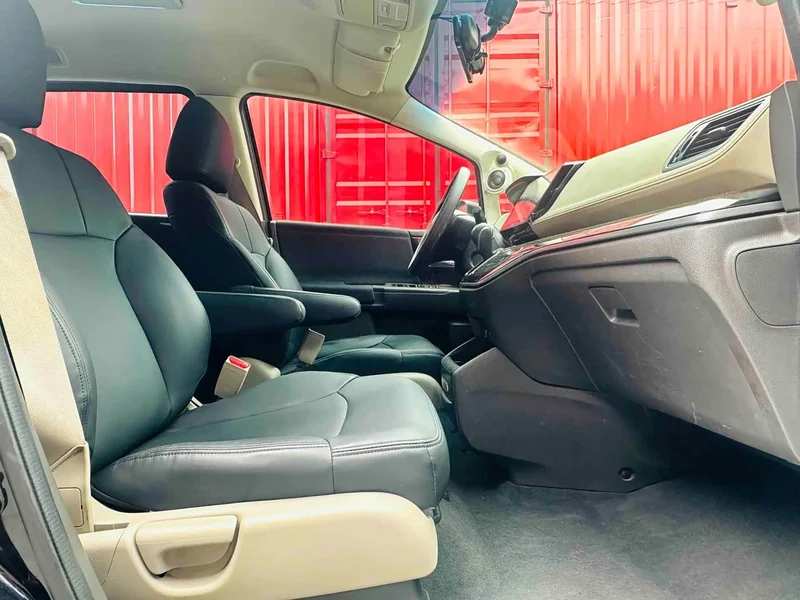 Honda Odyssey — фото 12
