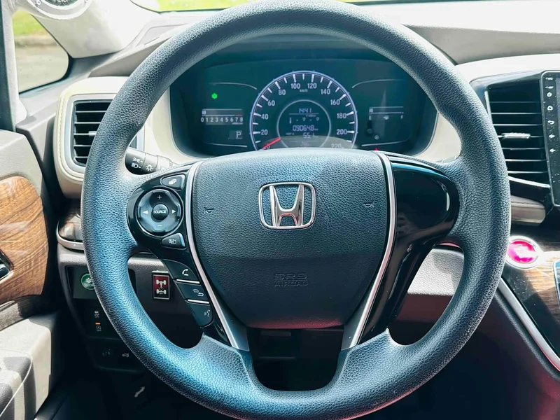 Honda Odyssey — фото 19