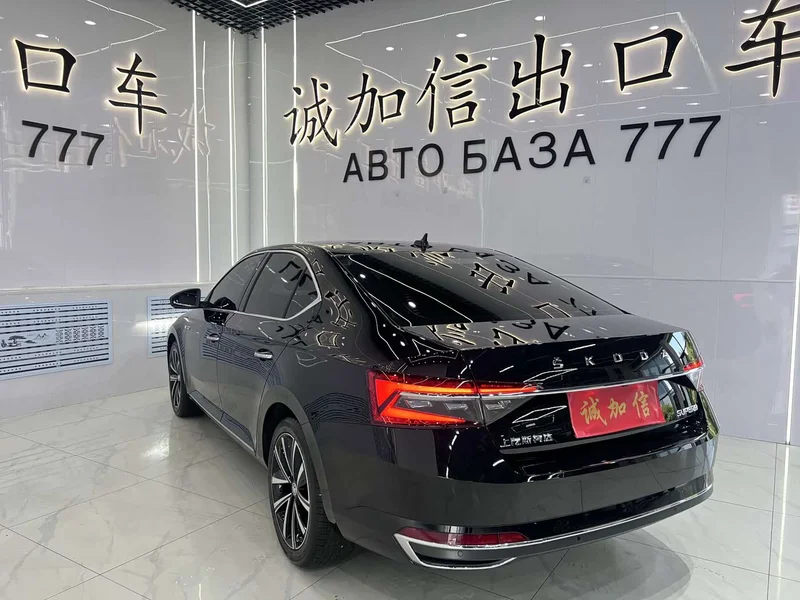 Skoda Superb — фото 6