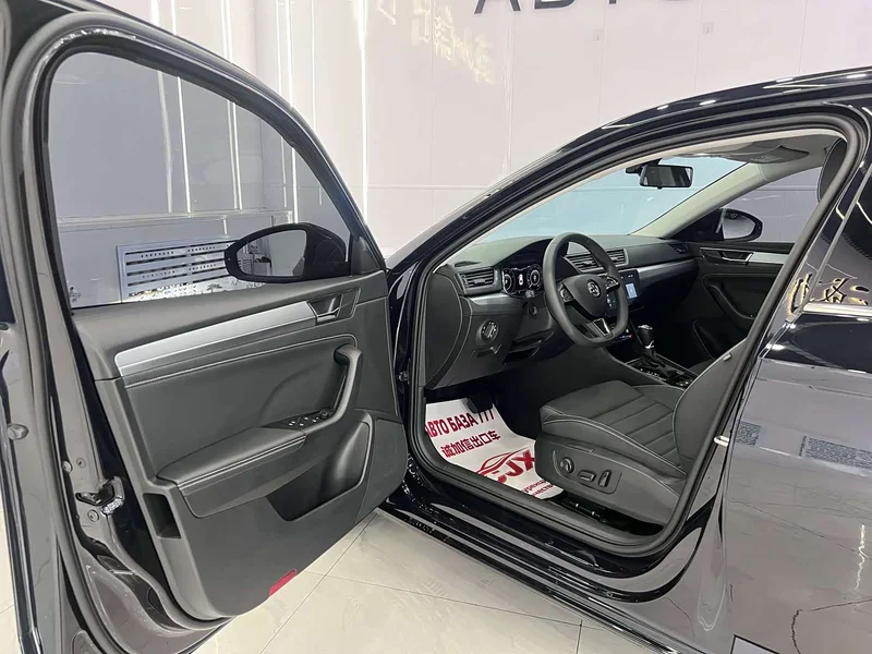 Skoda Superb — фото 7