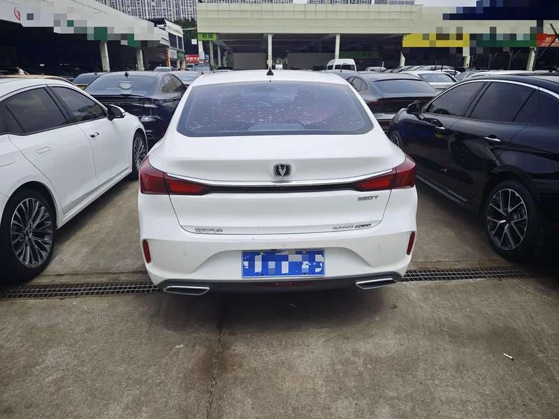 Changan Eado — фото 14