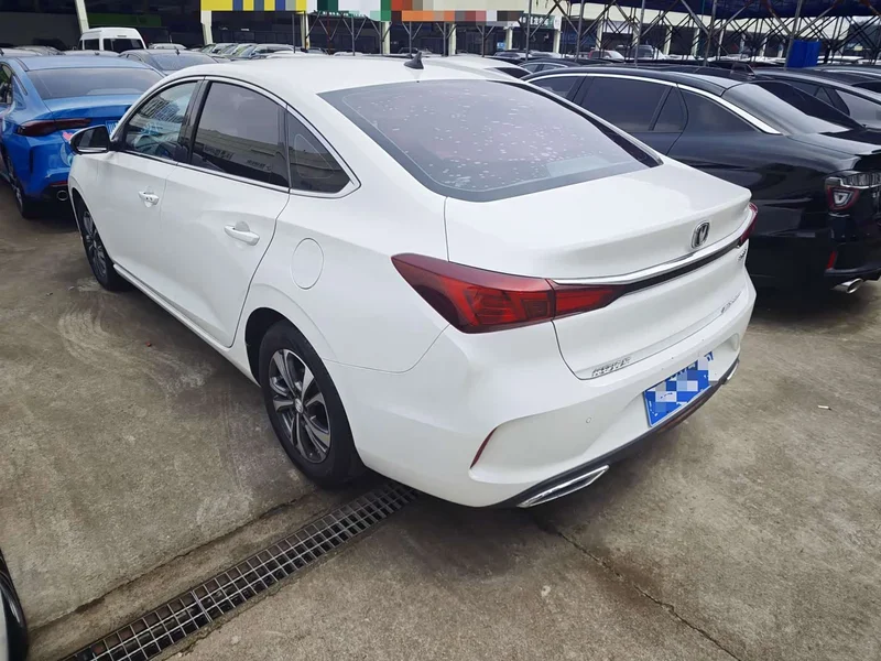 Changan Eado — фото 15