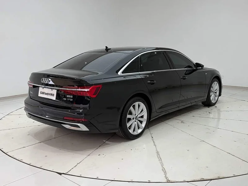 Audi A6L — фото 24