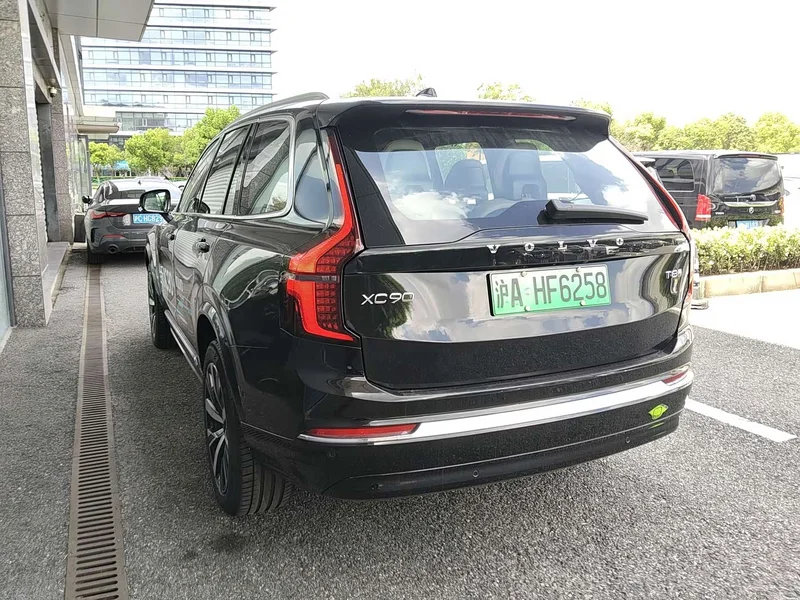 Volvo XC90 PHEV — фото 3