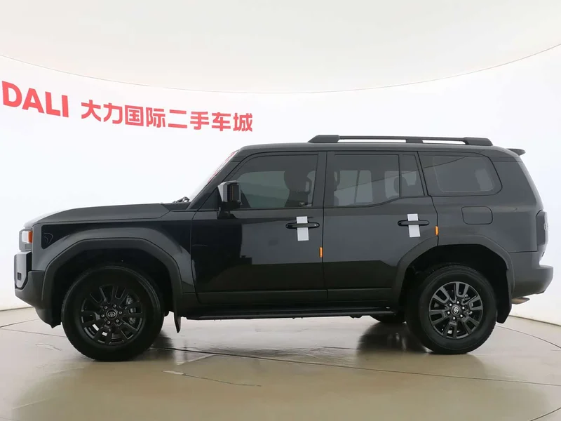 Toyota Prado — фото 11