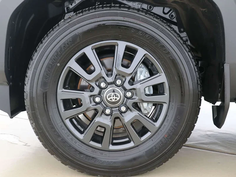 Toyota Prado — фото 16