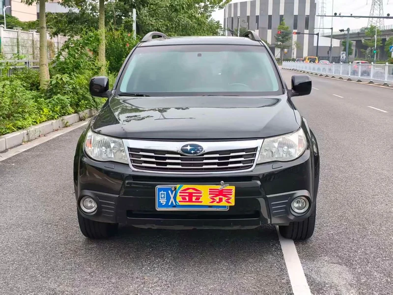 Subaru Forester — фото 1