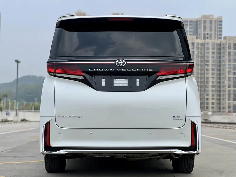 Toyota Vellfire — фото 13
