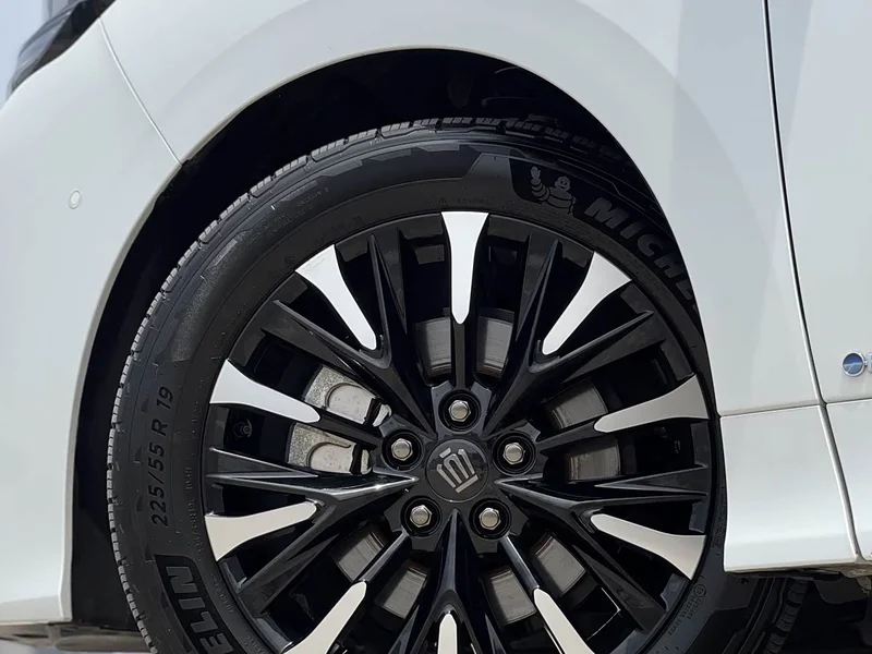 Toyota Vellfire — фото 16