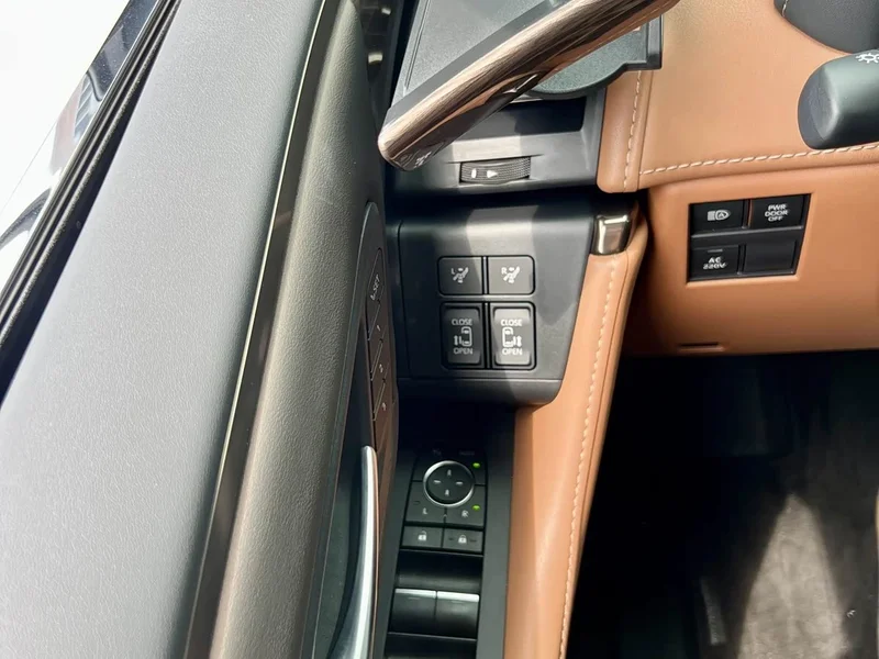 Toyota Vellfire — фото 26