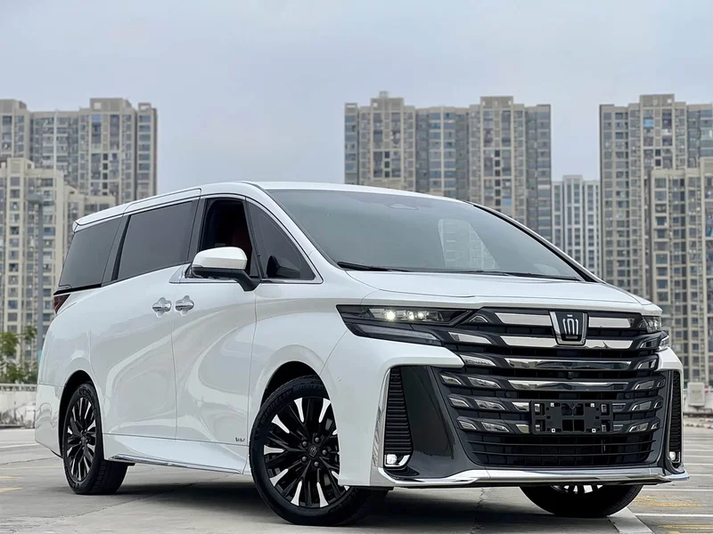 Toyota Vellfire — фото 4