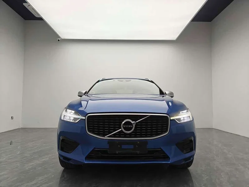 Volvo XC60 — фото 2
