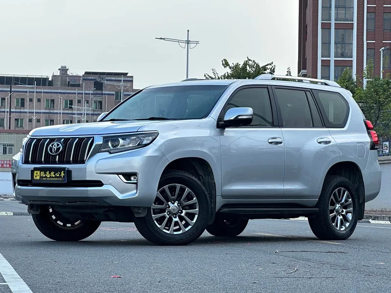 Toyota Prado (Imported) — фото 1