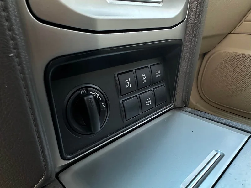 Toyota Prado (Imported) — фото 13