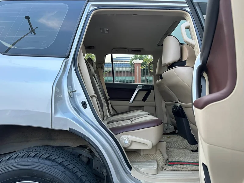 Toyota Prado (Imported) — фото 16