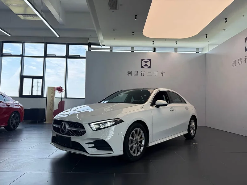 Mercedes-Benz A-Class — фото 1