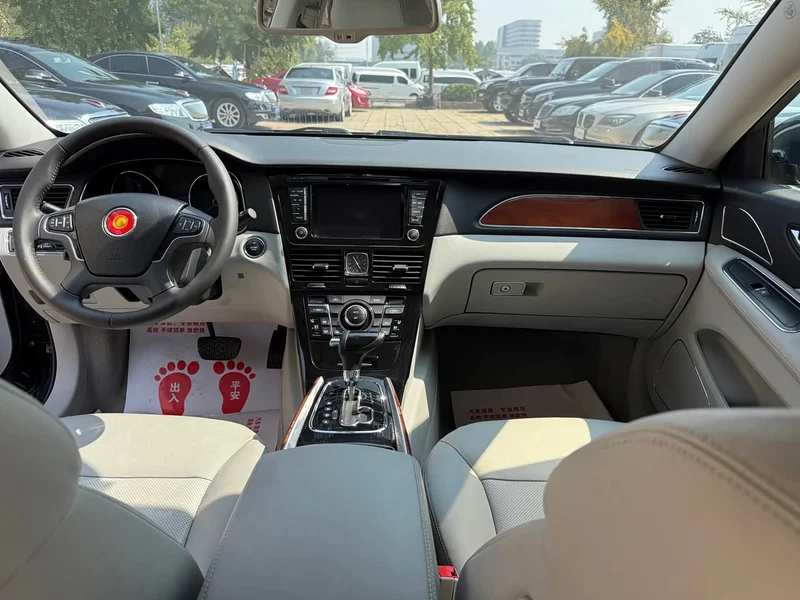 Hongqi H7 — фото 16