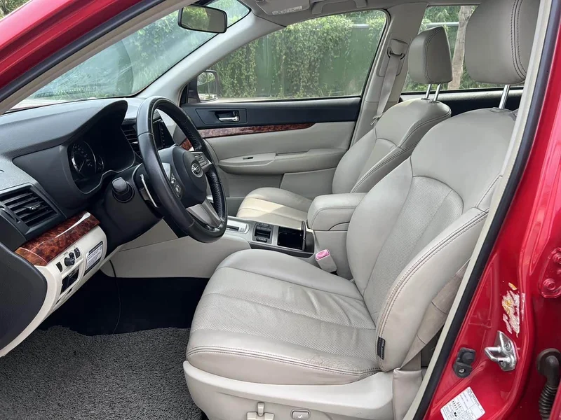 Subaru Outback — фото 11