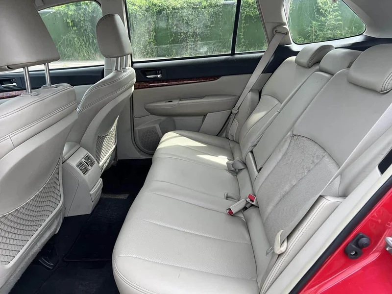 Subaru Outback — фото 17