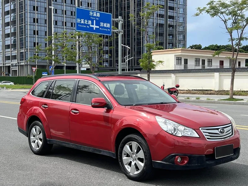 Subaru Outback — фото 4