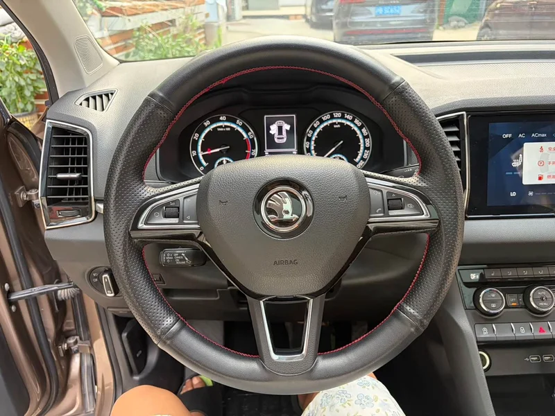 Skoda Karoq — фото 15