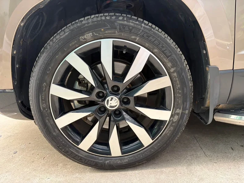 Skoda Karoq — фото 23
