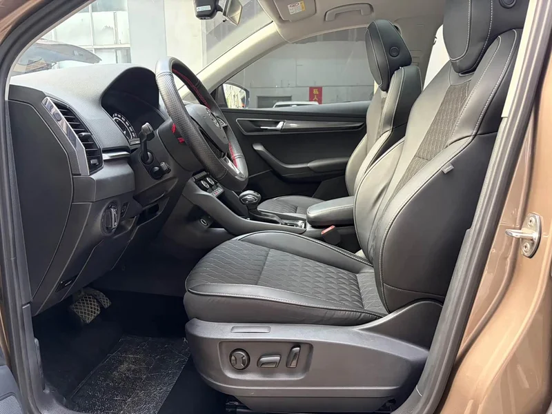 Skoda Karoq — фото 6
