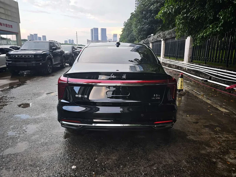 Hongqi H5 — фото 14