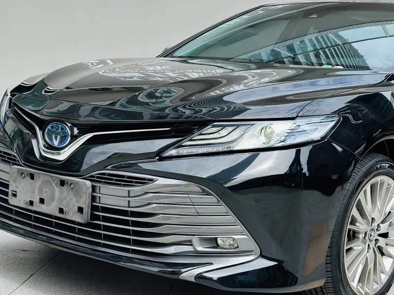 Toyota Camry — фото 20