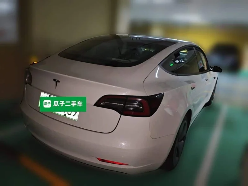 Tesla Model 3 — фото 4