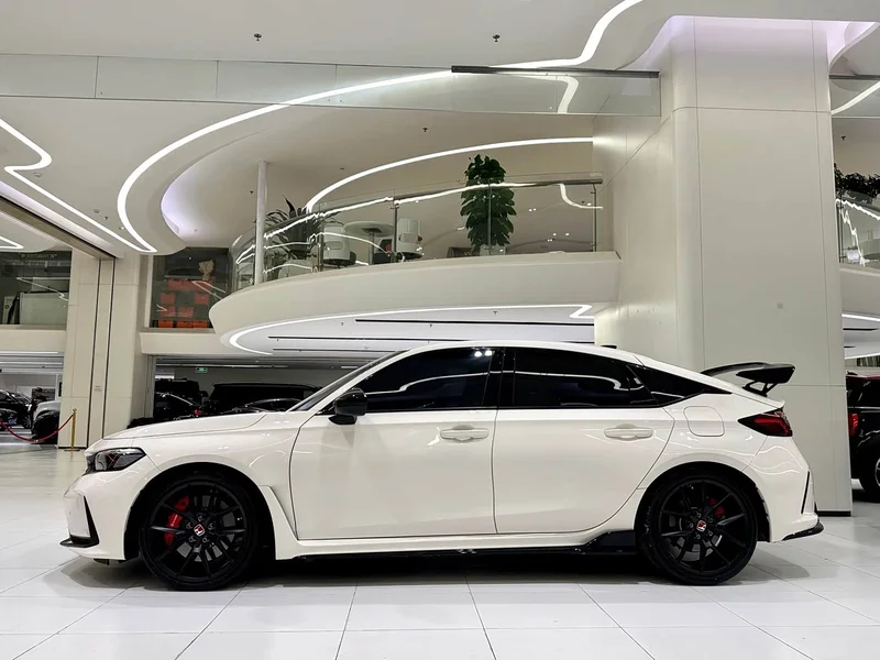 Honda Civic — фото 12