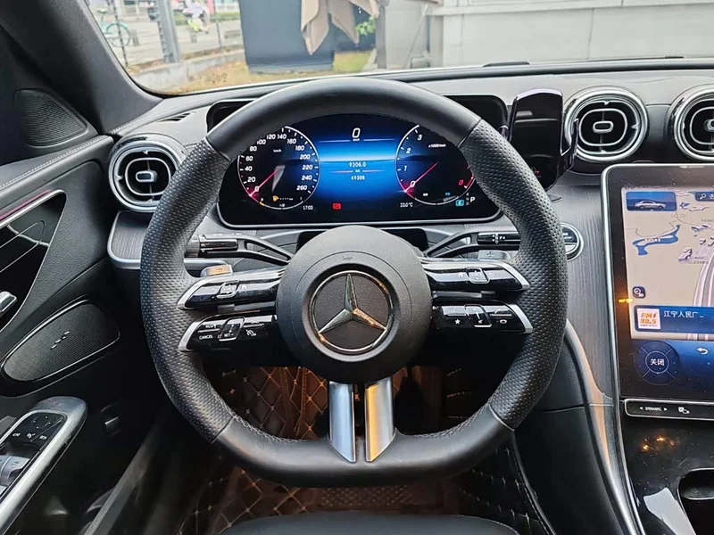 Mercedes-Benz C-Class — фото 13