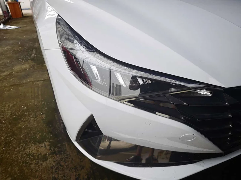 Hyundai Elantra — фото 12
