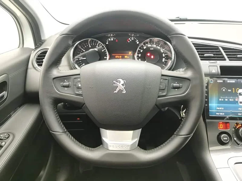 Peugeot 3008 — фото 15