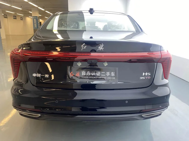 Hongqi H5 — фото 16