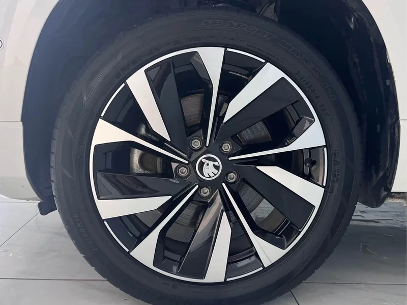 Skoda Karoq — фото 18