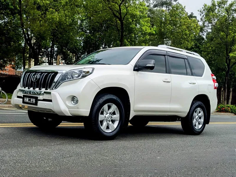 Toyota Prado (Imported) — фото 1