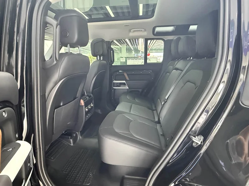 Land Rover Defender — фото 18