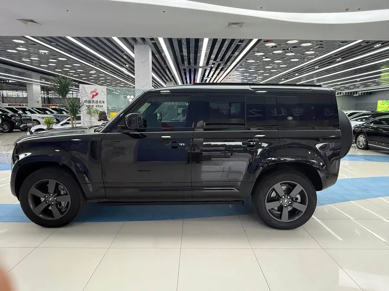Land Rover Defender — фото 4