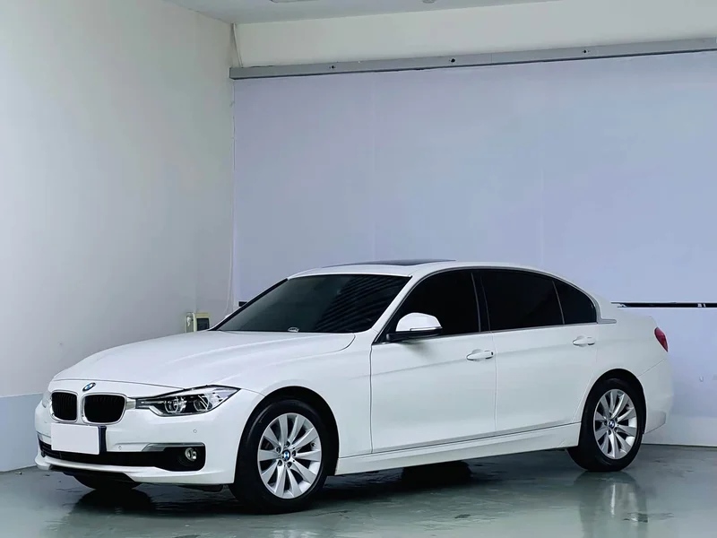BMW 3-Series — фото 1