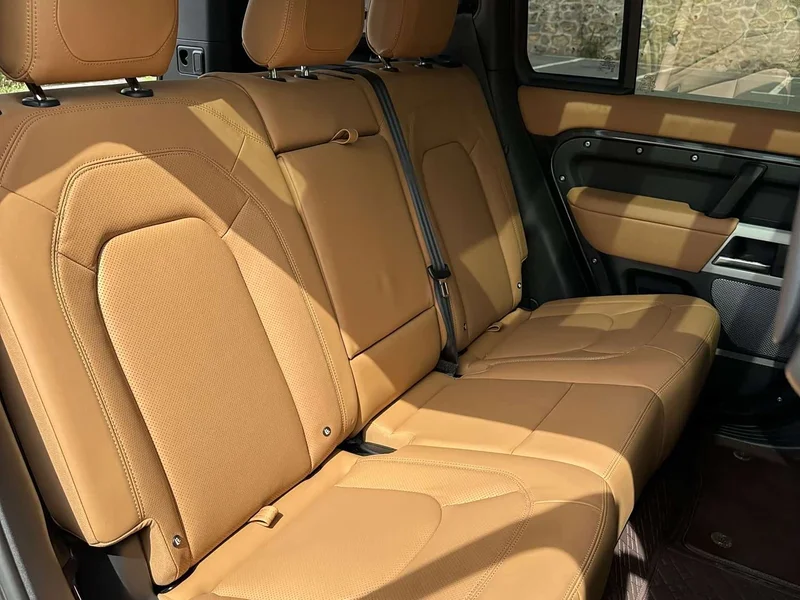 Land Rover Defender — фото 11