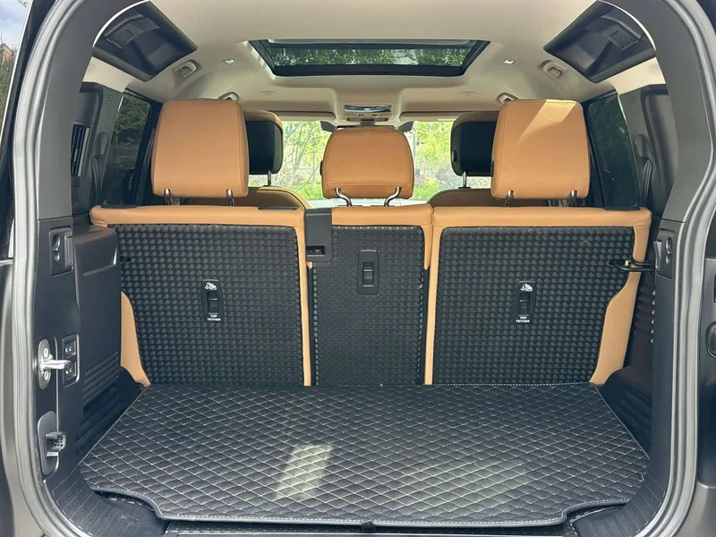 Land Rover Defender — фото 12