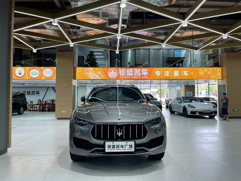 Maserati Levante — фото 2